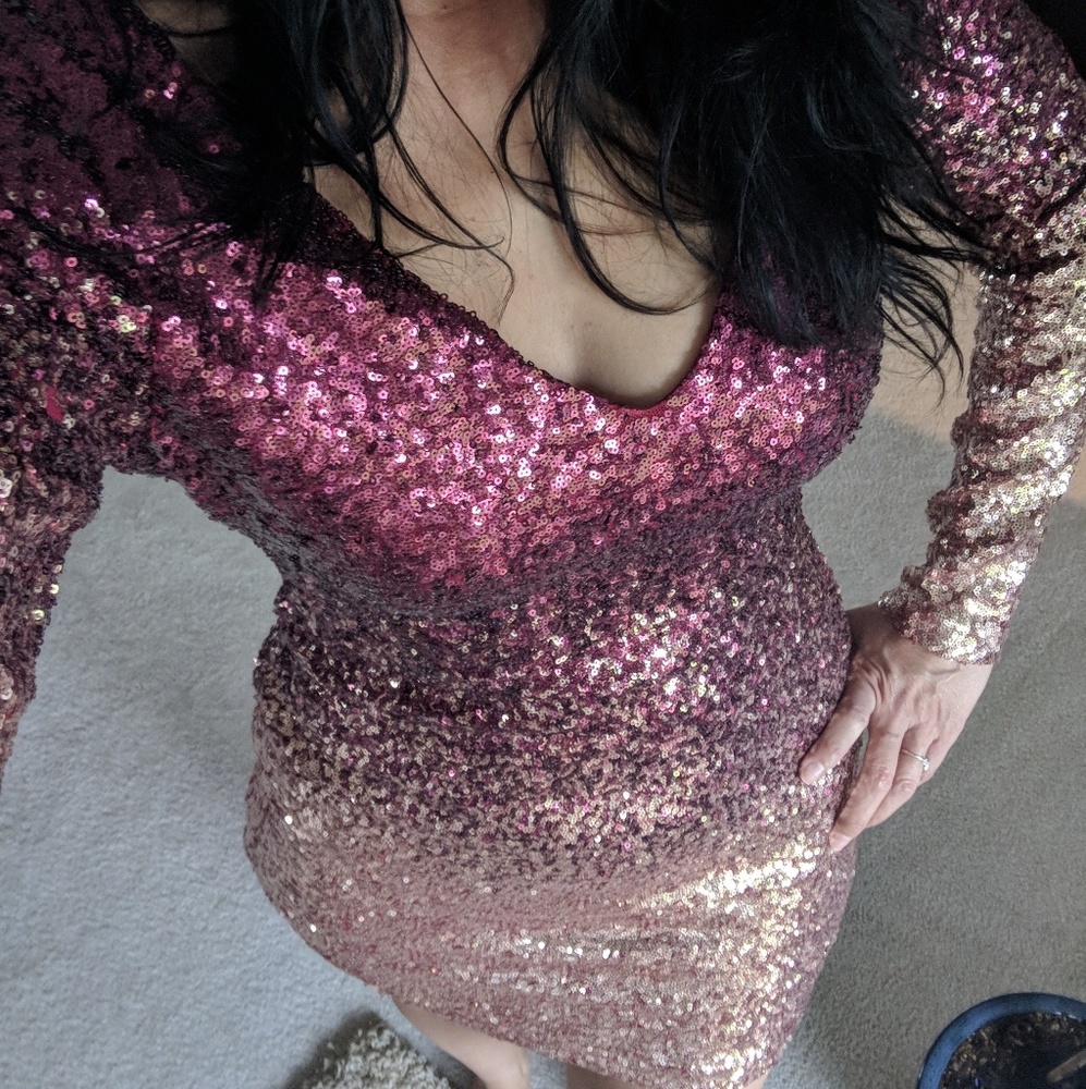 Ombre Sequin Bodycon Dress - Picture 5 of 8